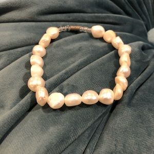Pearl bracelet